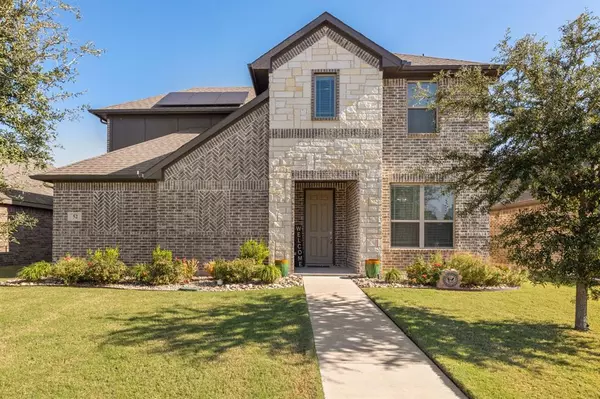 52 River Oaks Boulevard, Waxahachie, TX 75165