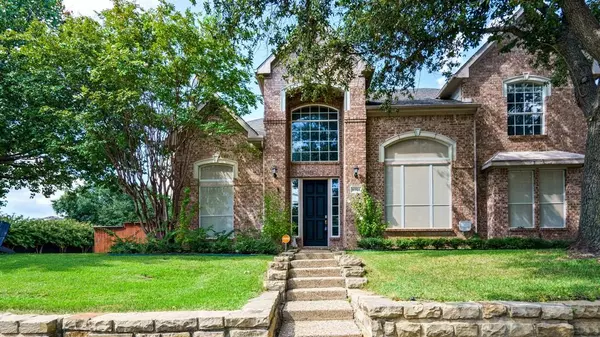 9701 Wolf Creek Drive, Irving, TX 75063