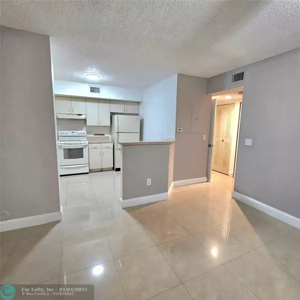 3600 N 56th Ave  #105, Hollywood, FL 33021