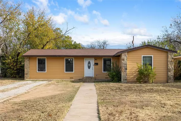 2404 Southside Drive, Brownwood, TX 76801