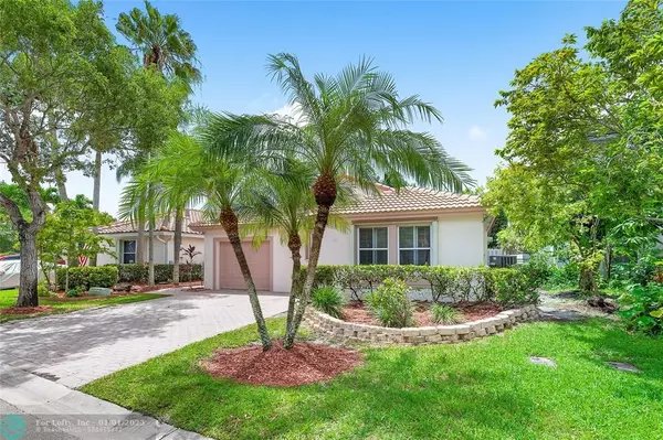 7222 NW 1st Mnr, Plantation, FL 33317