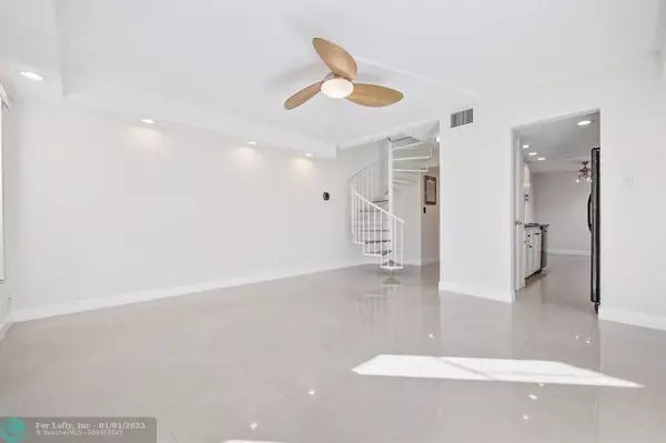 Fort Lauderdale, FL 33311,670 Tennis Club Drive  #104