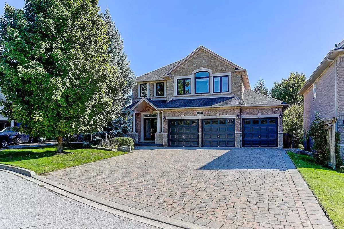 Halton, ON L6H 7L2,518 Spruce Needle CT