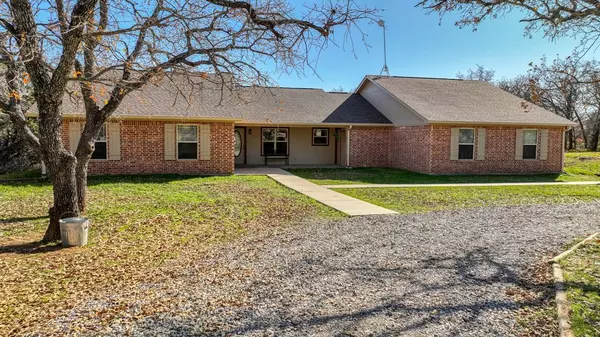 Weatherford, TX 76088,10537 Lone Star Road