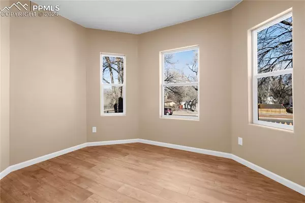 Colorado Springs, CO 80903,929 E Vermijo AVE