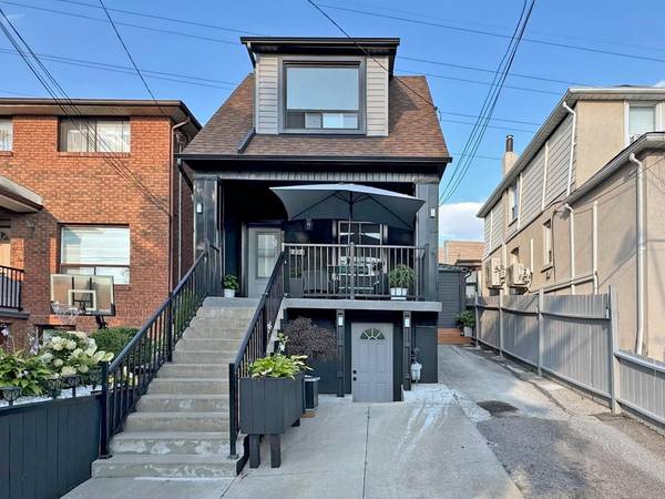 257 Prescott AVE, Toronto W03, ON M6N 3G9