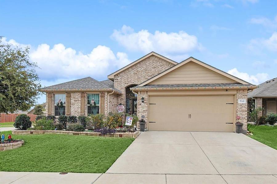 752 Wylie Street, Crowley, TX 76036