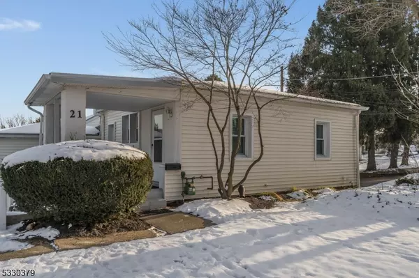 21 North 3rd Street, Lopatcong Twp., NJ 08865