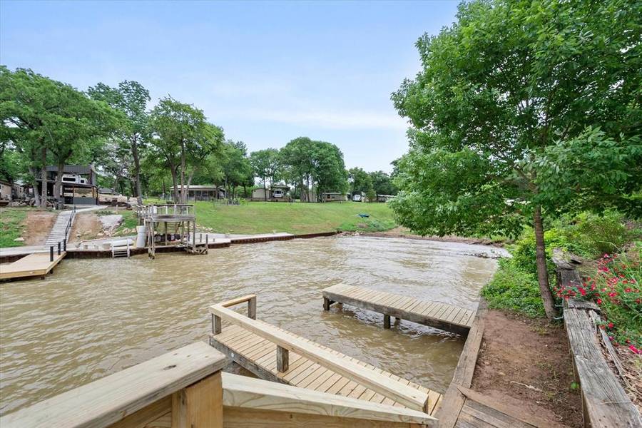 149 Lakeview Drive, Streetman, TX 75859