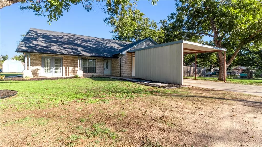 141 County Road 4870, Newark, TX 76071