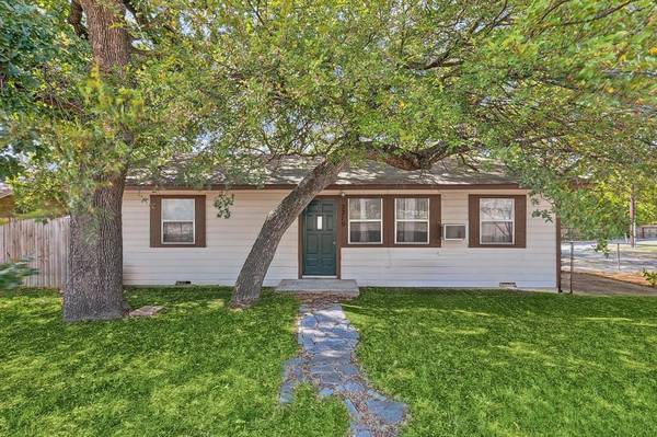 2219 N Elm Street, Denton, TX 76201