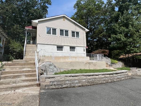 744 Brooklyn Mountain Rd, Hopatcong Boro, NJ 07843