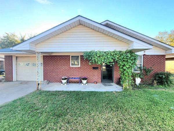 121 Teer Street, Sulphur Springs, TX 75482