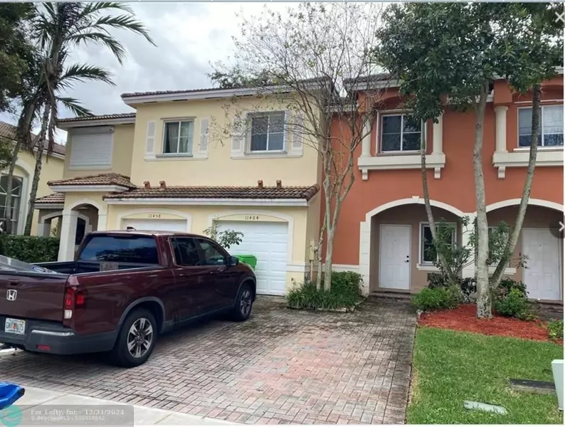 11464 NW 33rd St, Sunrise, FL 33323