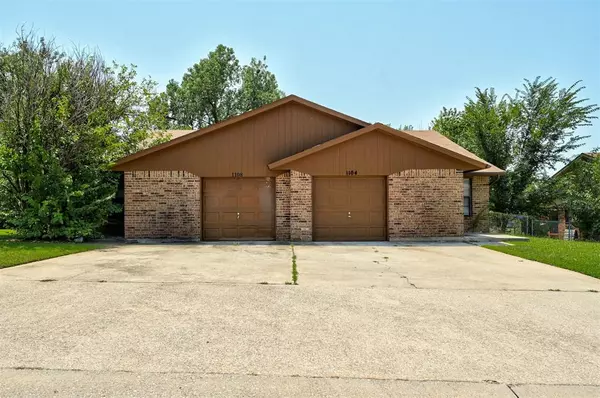 1104 Tall Oaks Drive, Midwest City, OK 73110