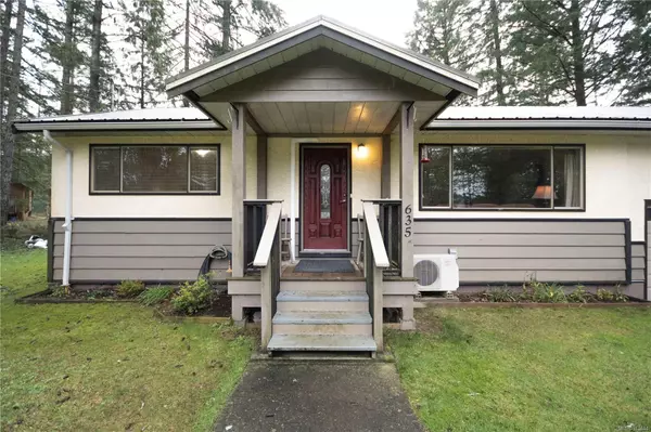 635 Pinewood Rd, Gabriola Island, BC V0R 1X4