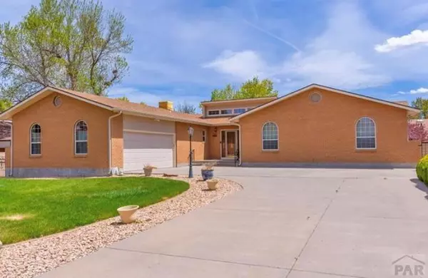 206 Encino Dr, Pueblo, CO 81005