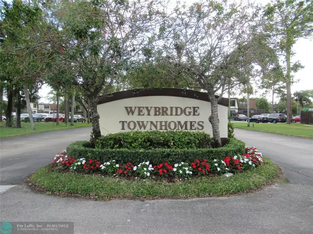 Royal Palm Beach, FL 33411,111 Weybridge Cir  #B