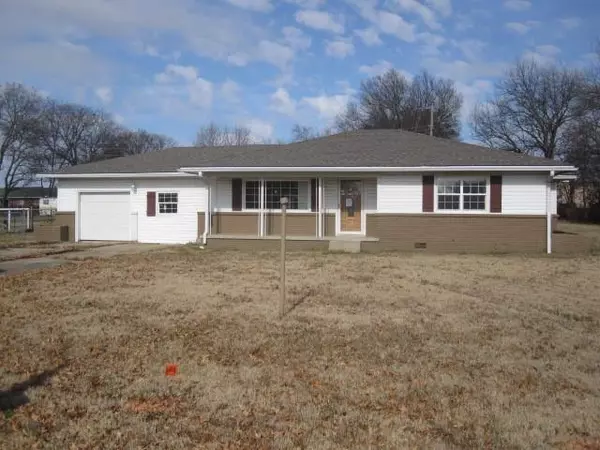 1718 W Tishomingo, No City, OK 73086