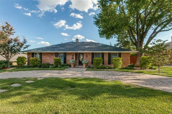 307 Meadowlark Drive, Richardson, TX 75080