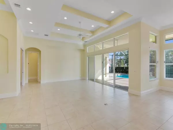 Vero Beach, FL 32968,400 SW Sapphire Way