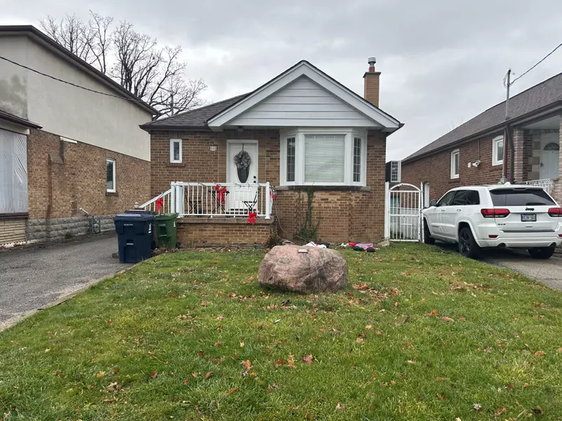 28 Snider AVE #Lower, Toronto W04, ON M6E 4R9