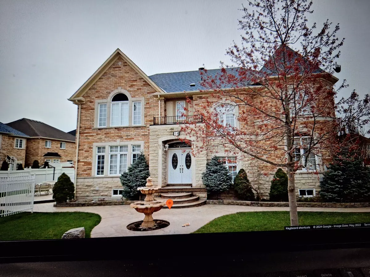 Brampton, ON L6R 3H6,14 Freshspring DR