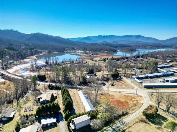 Hiawassee, GA 30546,1870 Hwy 75N