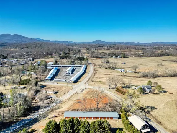 Hiawassee, GA 30546,1870 Hwy 75N