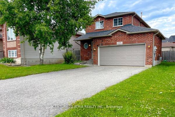 236 Dunsmore LN, Barrie, ON L4M 7A4