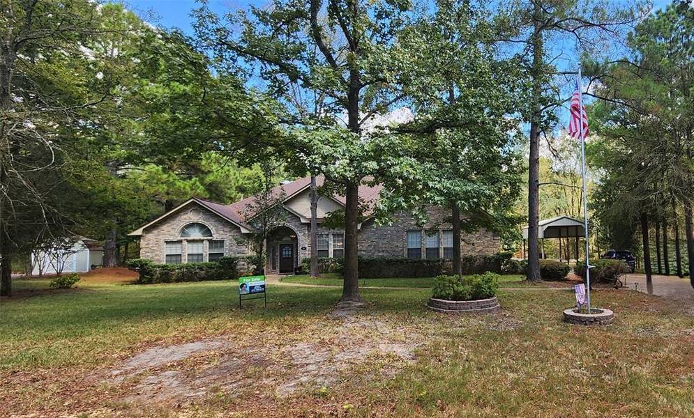 189 Powder Horn Lane, Holly Lake Ranch, TX 75765