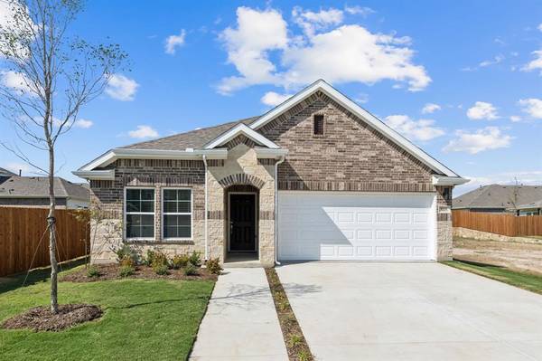 815 Brilliance Drive, Royse City, TX 75189