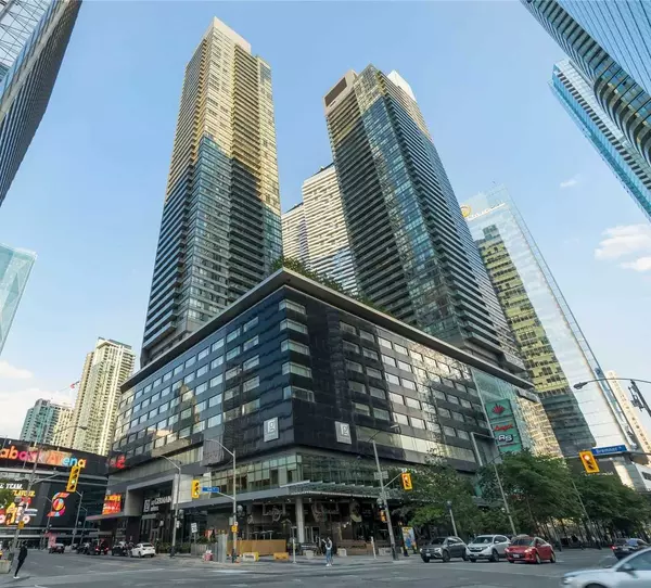 65 Bremner BLVD #4611, Toronto C01, ON M5J 0A7