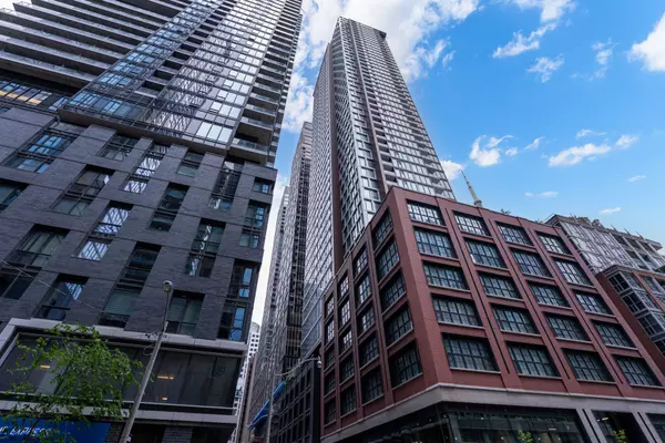 35 Mercer ST #3405, Toronto C01, ON M5V 1H2