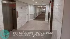 Fort Lauderdale, FL 33308,3700 Galt Ocean Dr  #402