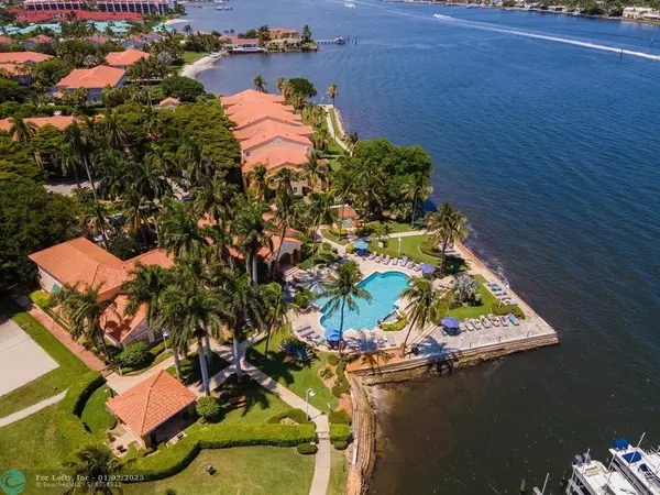 Hypoluxo, FL 33462,135 Yacht Club Way  #308