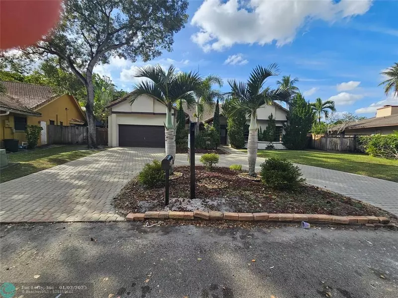 551 SW 101st Ter, Plantation, FL 33324