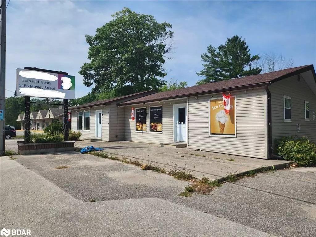 Wasaga Beach, ON L9Z 2E7,1456 Mosley ST