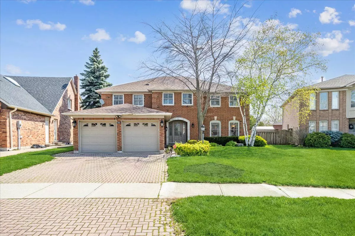 Oakville, ON L6M 1Y4,1413 Thistledown RD