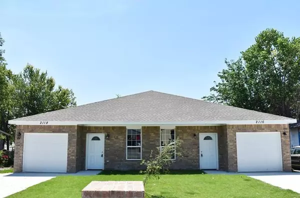 2118 Grayson Avenue, Fort Worth, TX 76106