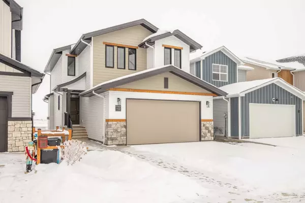 Lethbridge, AB T1H7J2,245 Blackwolf PL North