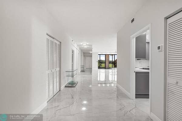 Boca Raton, FL 33433,7235 Promenade Drive  #K301