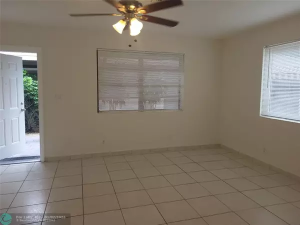 Fort Lauderdale, FL 33315,2500 SW 18th Ter  #8