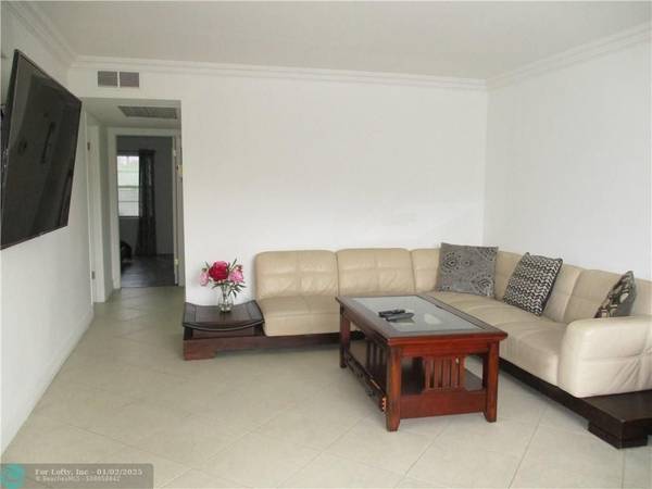 Boca Raton, FL 33434,309 MANSFIELD H  #309