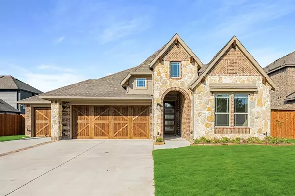 1025 Stillmeade Drive, Midlothian, TX 76065