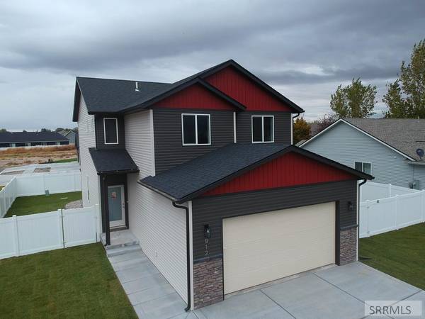 912 Alpine Ave, Chubbuck, ID 83202