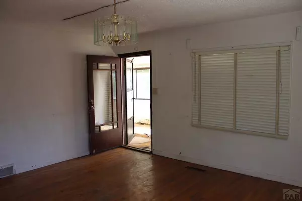 Pueblo, CO 81006,1715 San Juan St