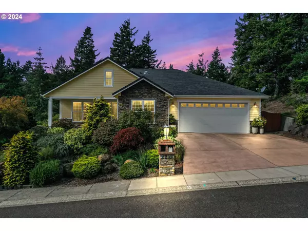 2221 PRIMROSE LN, Florence, OR 97439