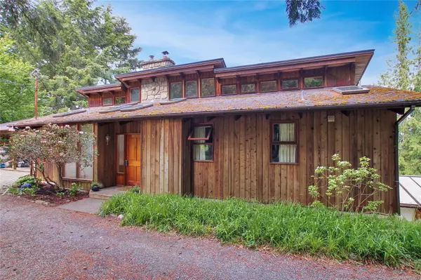 155 Donore Rd, Salt Spring, BC V8K 2H3