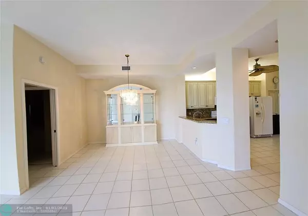 Fort Lauderdale, FL 33321,7592 Trent Dr  #408